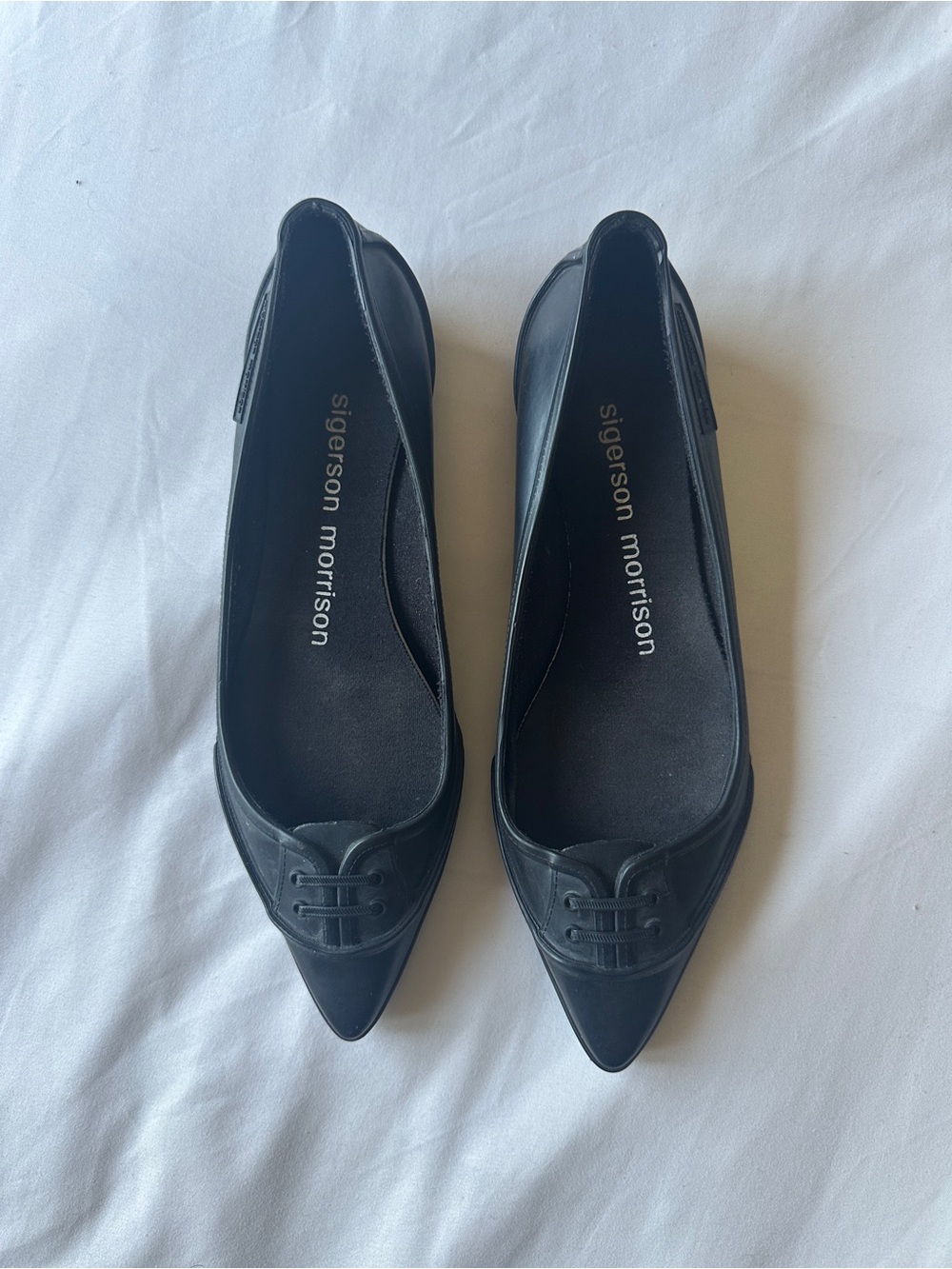 Sigerson Morrison Pointed Toe Flats